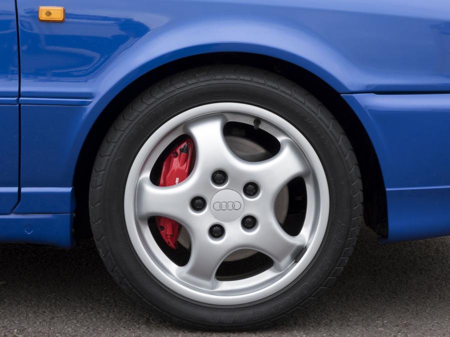 Колеса Audi RS2 (8C, B4) 1994 года  (UK) (фото 13 из 18)